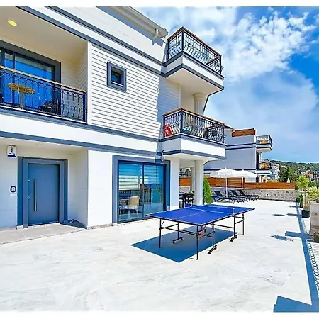 Sleeps 6 Pool Air Con Wifi * Kalkan