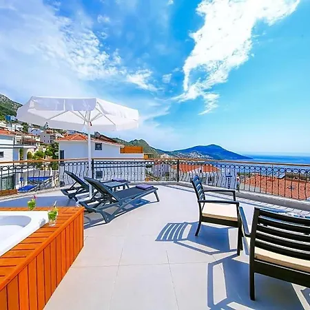 Villa Sleeps 6 Pool Air Con Wifi *