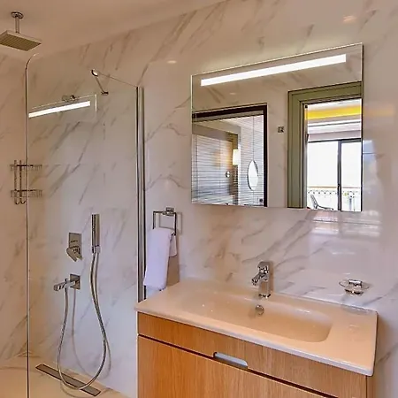 Sleeps 6 Pool Air Con Wifi Villa *